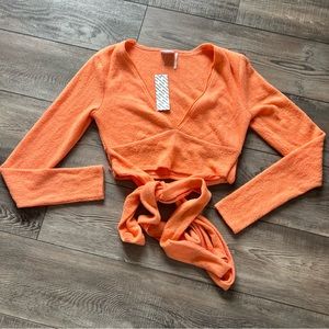 NWT Urban Outfitters Large Cropped Long Sleeve Orange